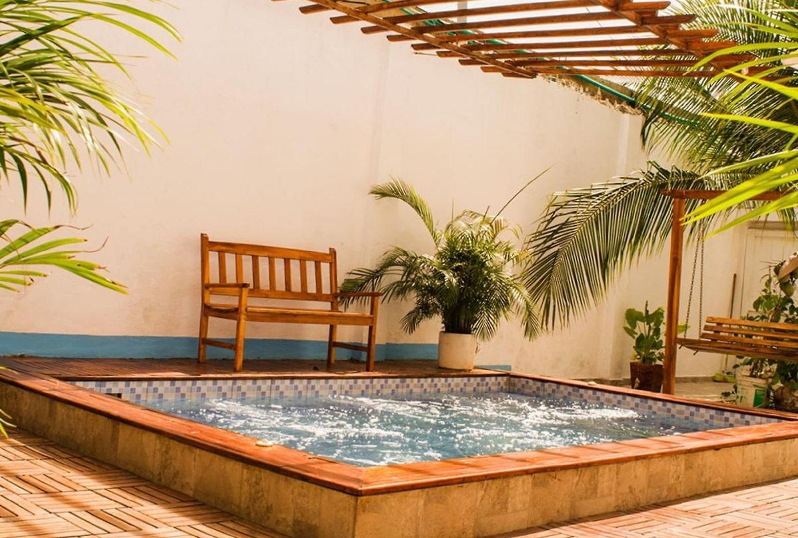 In Guest - Hb8 Quadruple With Shared Bathroom Cartagena